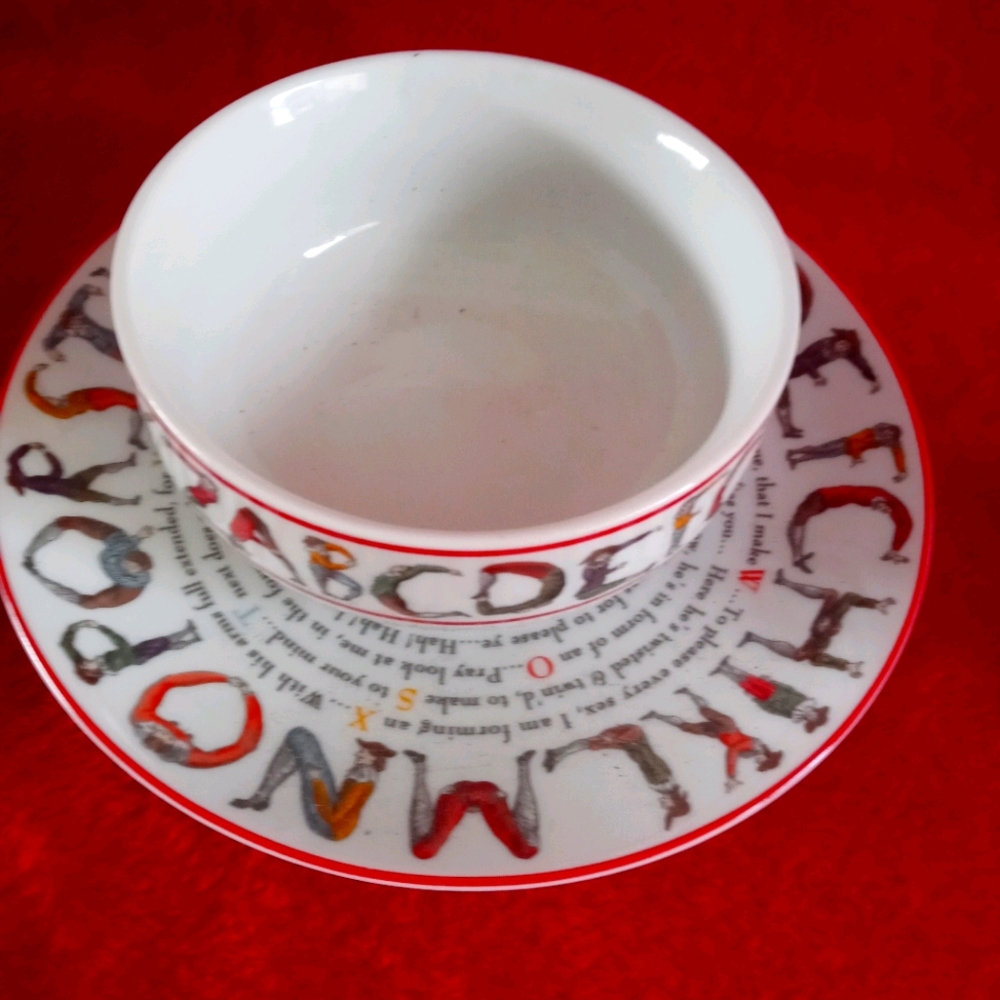 Alphabet glass bowl and plate set
